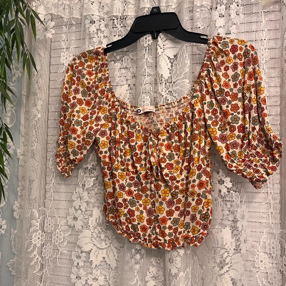 Womens Hippie style cropped top